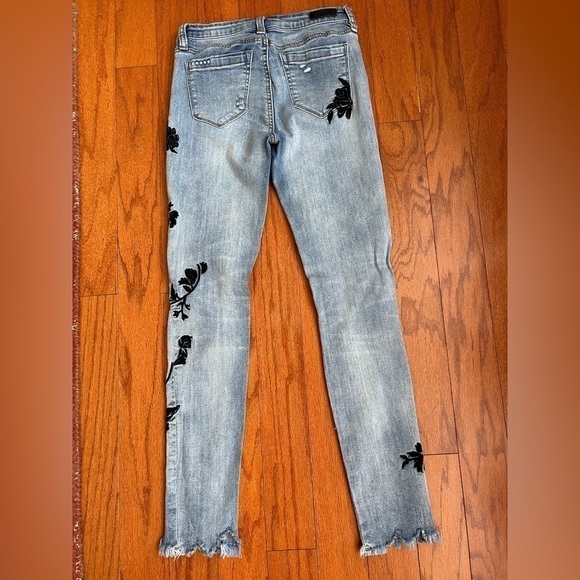 Blank NYC girls jeans - Picture 3 of 3